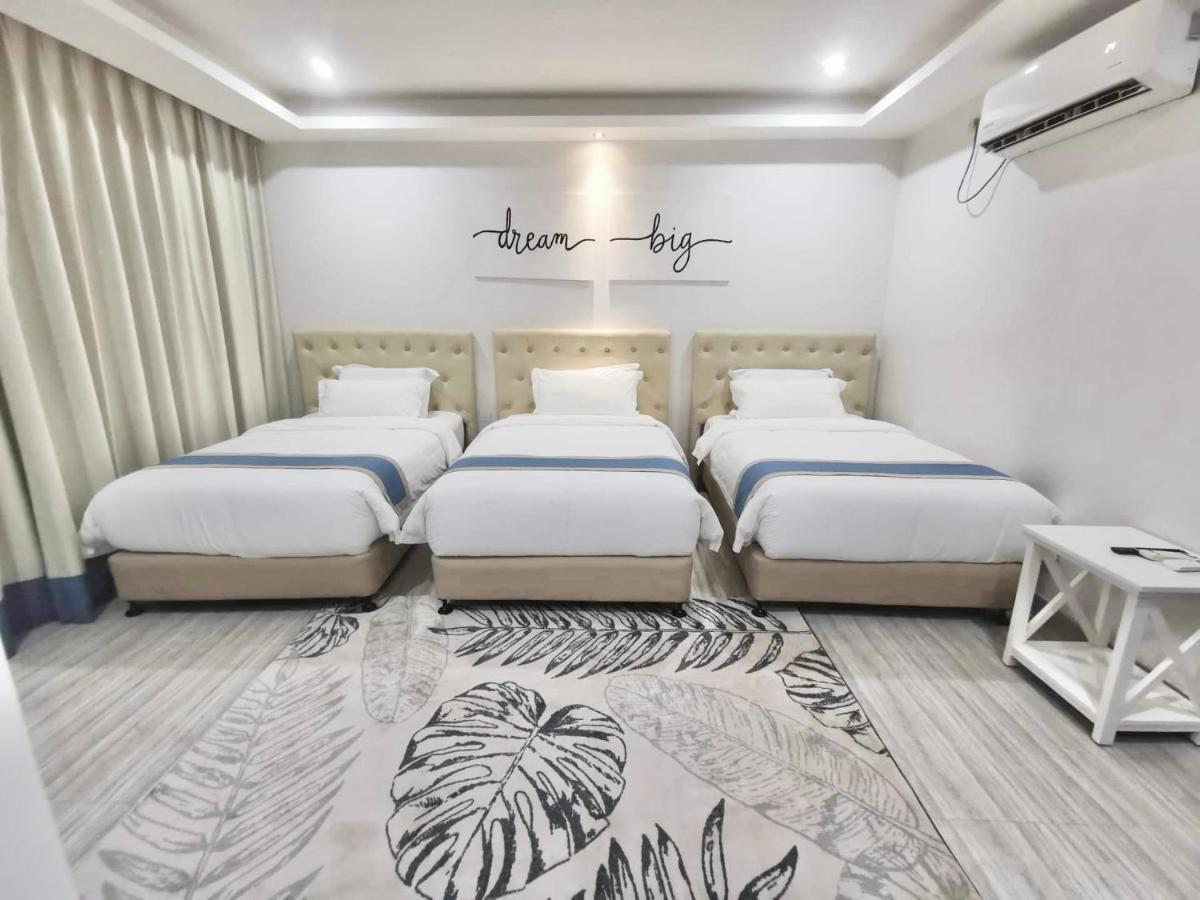 Hampton Suites Davao City Kültér fotó