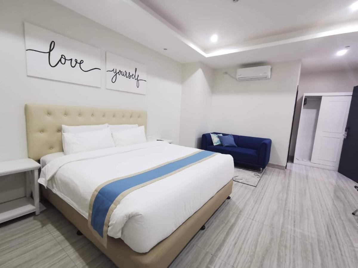 Hampton Suites Davao City Kültér fotó