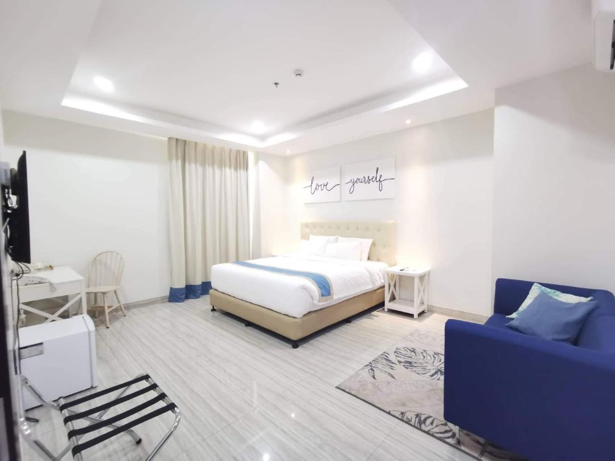 Hampton Suites Davao City Kültér fotó