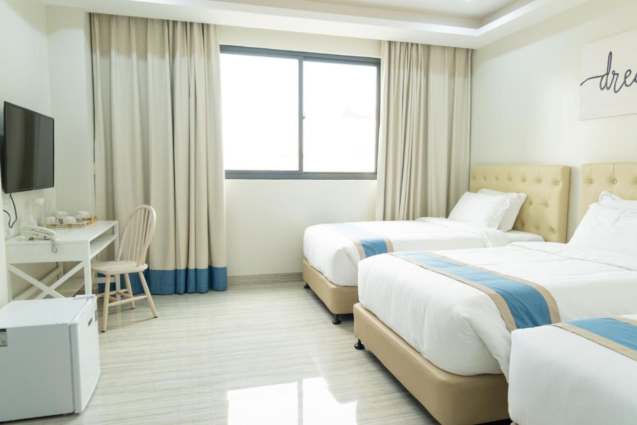 Hampton Suites Davao City Kültér fotó