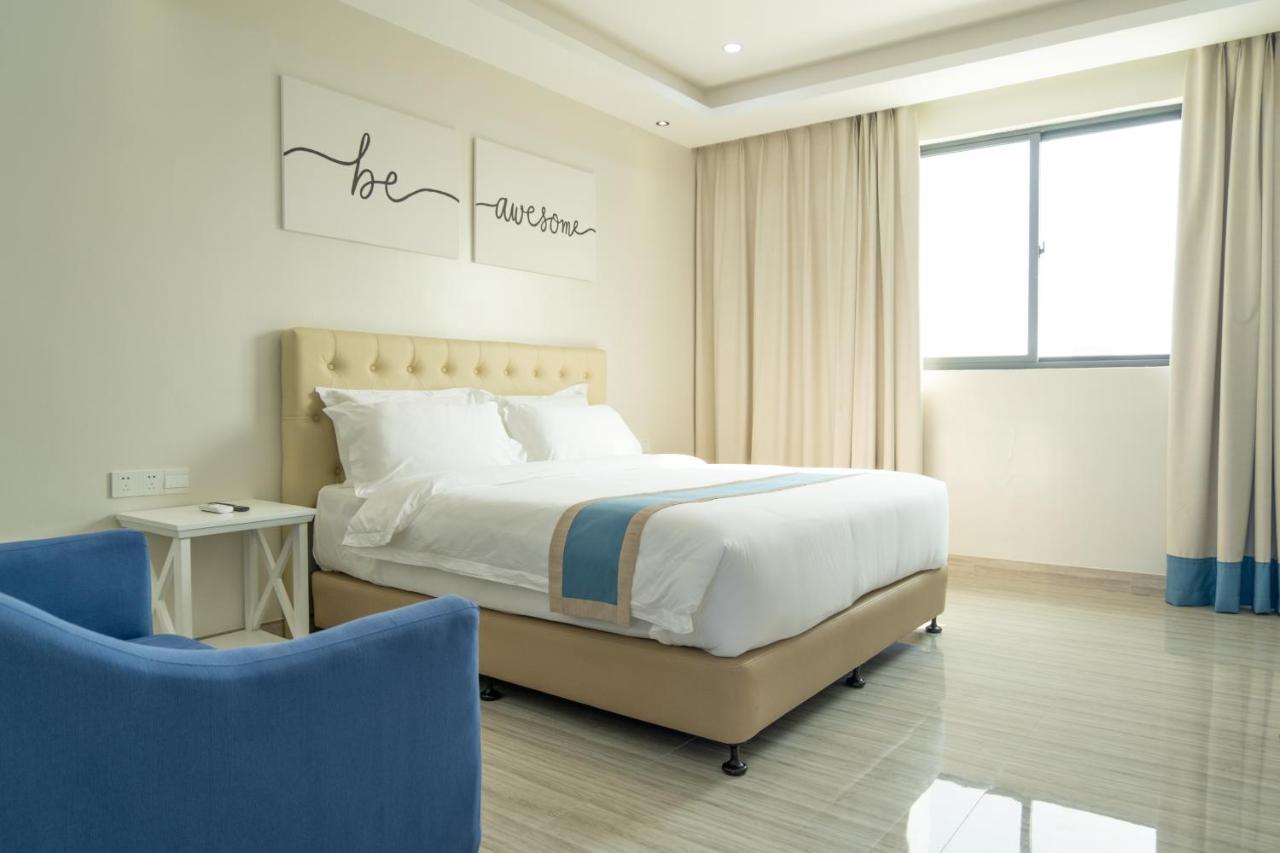 Hampton Suites Davao City Kültér fotó
