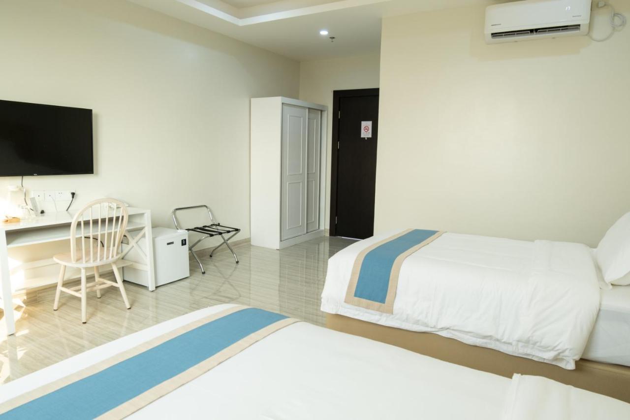 Hampton Suites Davao City Kültér fotó