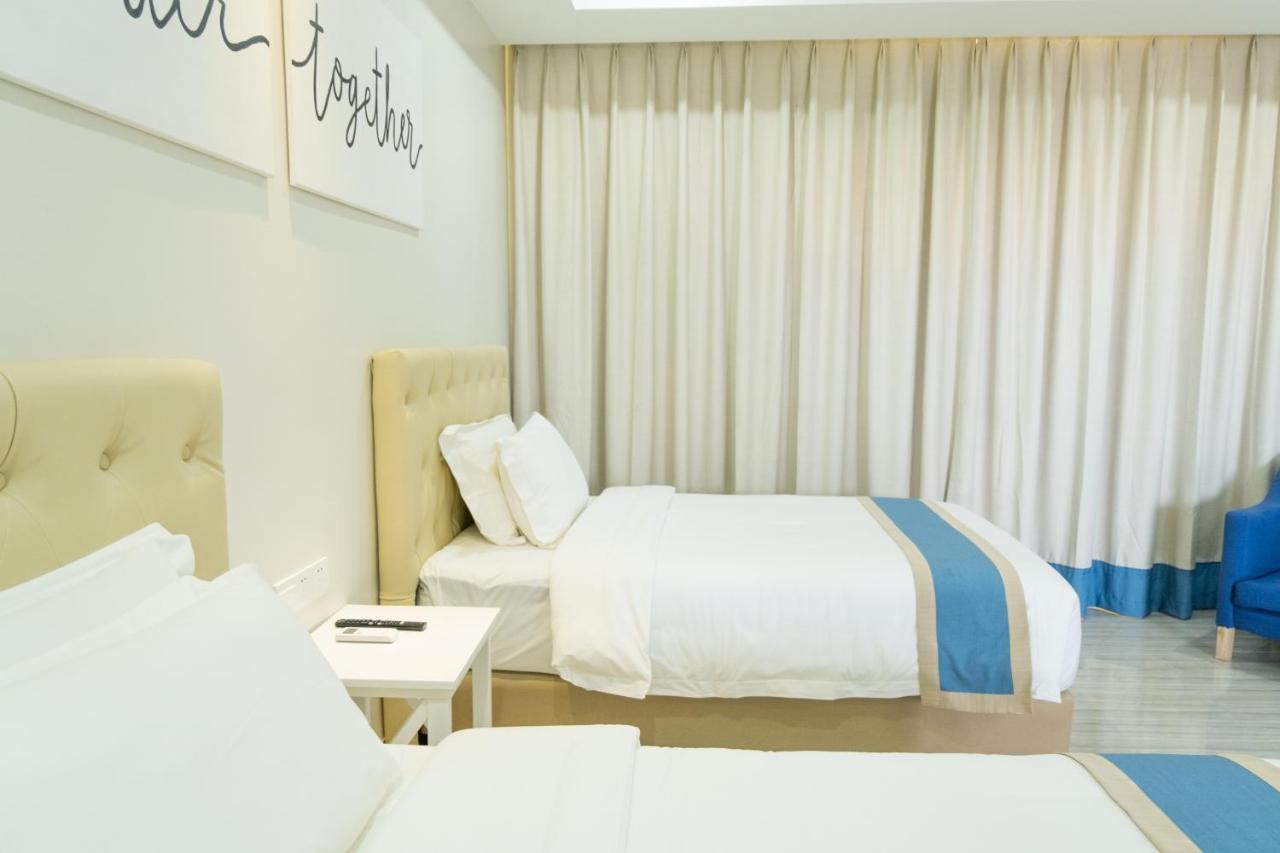 Hampton Suites Davao City Kültér fotó